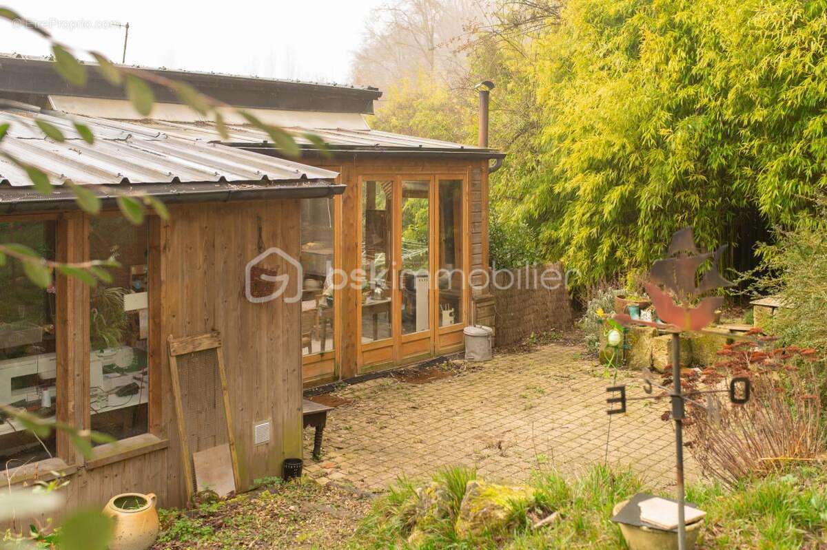 Maison à VILLAINES-LES-ROCHERS