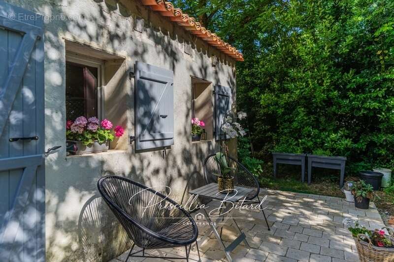 Maison à AIGREFEUILLE-D'AUNIS