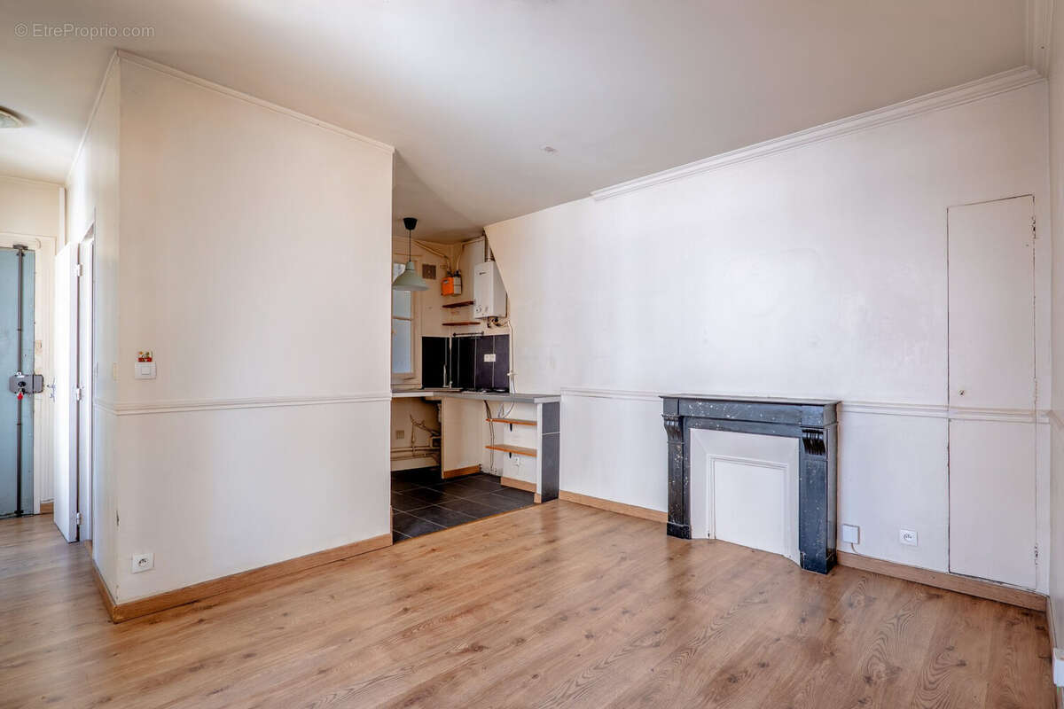 Appartement 34 m² à Paris-18e  - photo 6