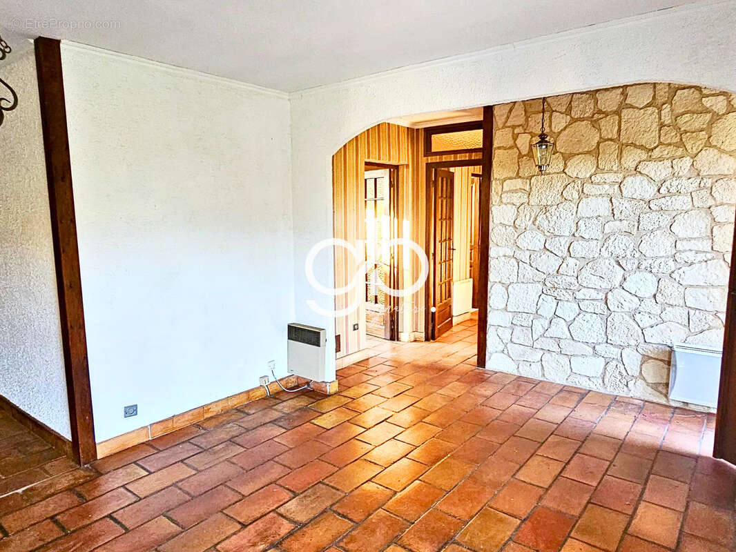 Maison à SAINT-GELY-DU-FESC