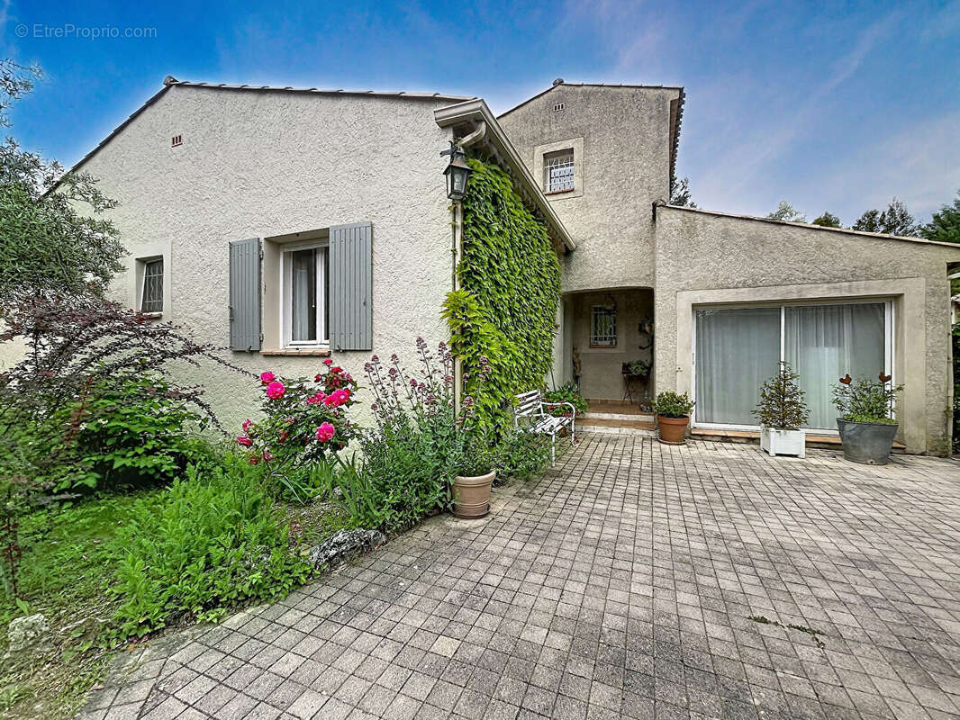 Maison à PIERREVERT