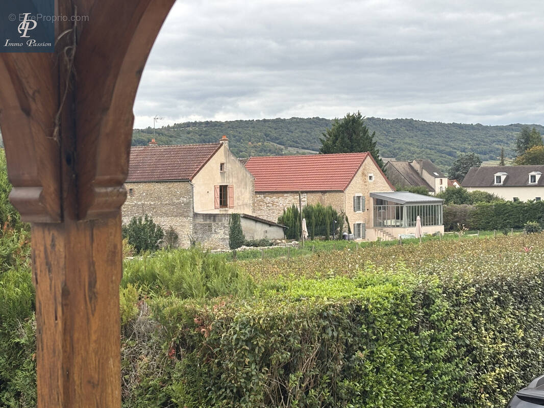 Maison à SANTENAY