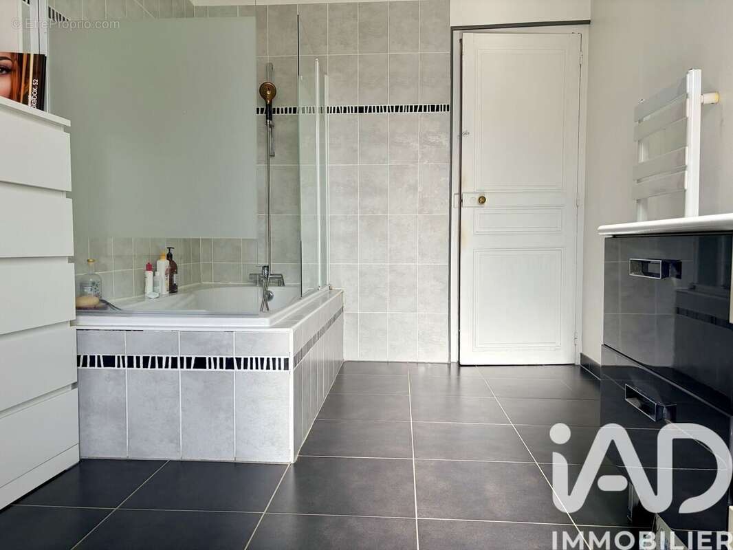 Photo 9 - Maison à LA LOUPE