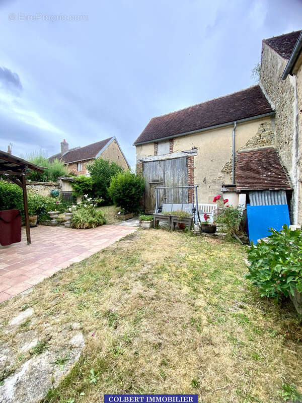 Maison 100 m² à Rouvray  - photo 4
