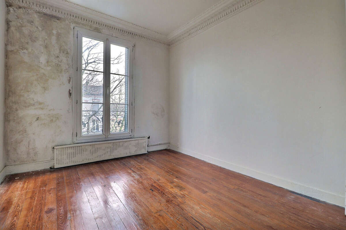 Appartement à LA COURNEUVE