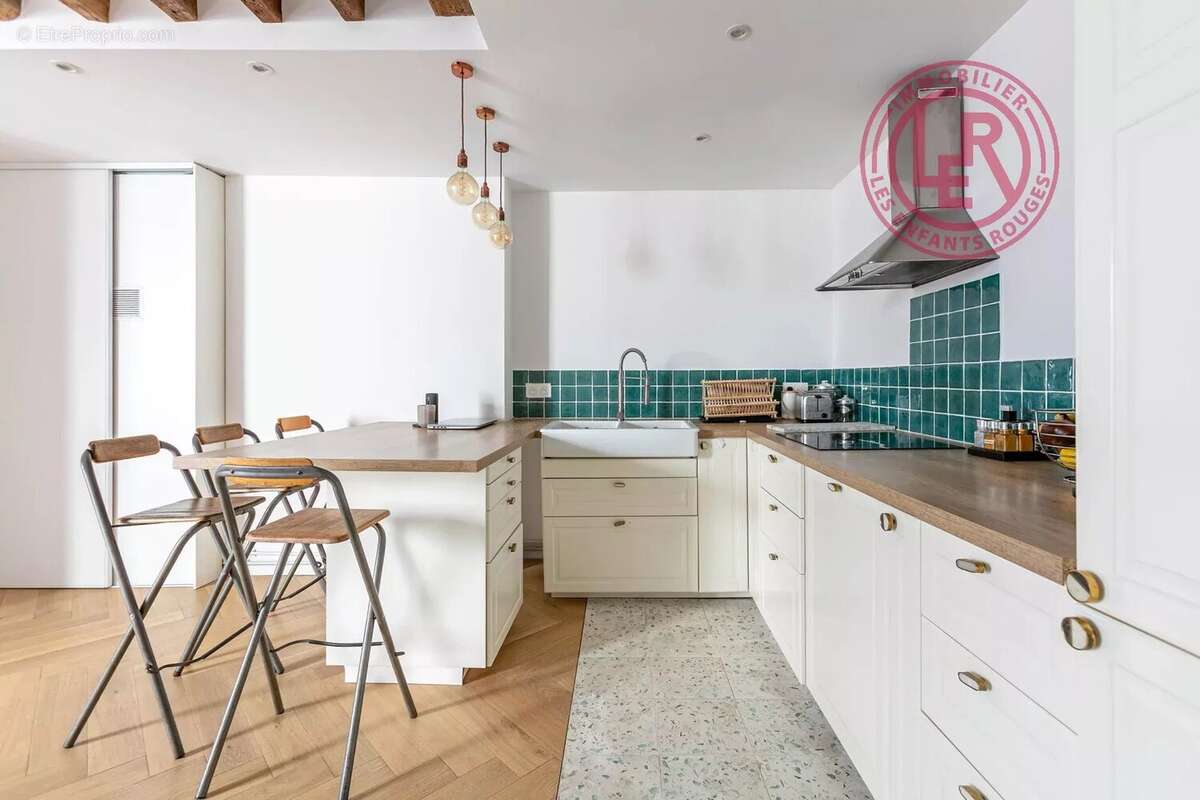 Appartement à PARIS-2E