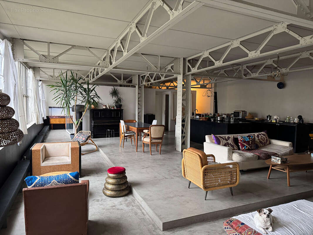 Appartement à PARIS-11E