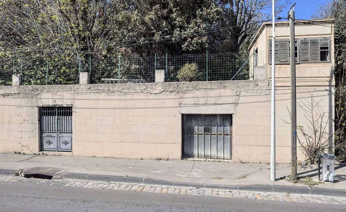 Terrain à MARSEILLE-16E