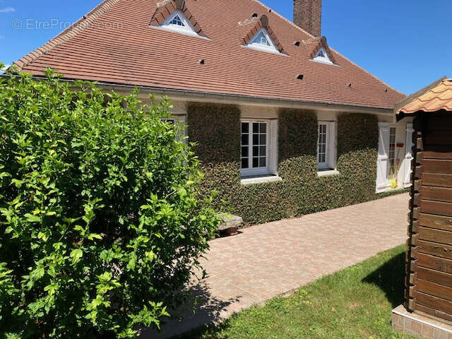 Maison à THIRON-GARDAIS