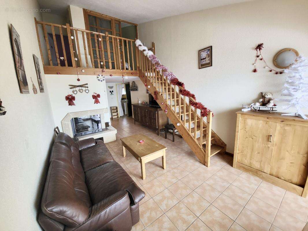 Appartement à FONT-ROMEU-ODEILLO-VIA