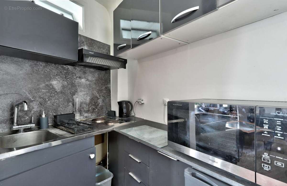 Appartement à PARIS-3E