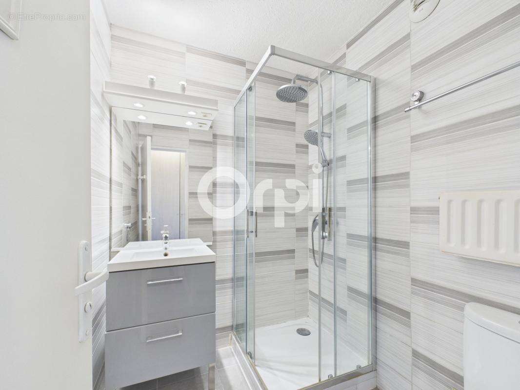Appartement à MANDELIEU-LA-NAPOULE