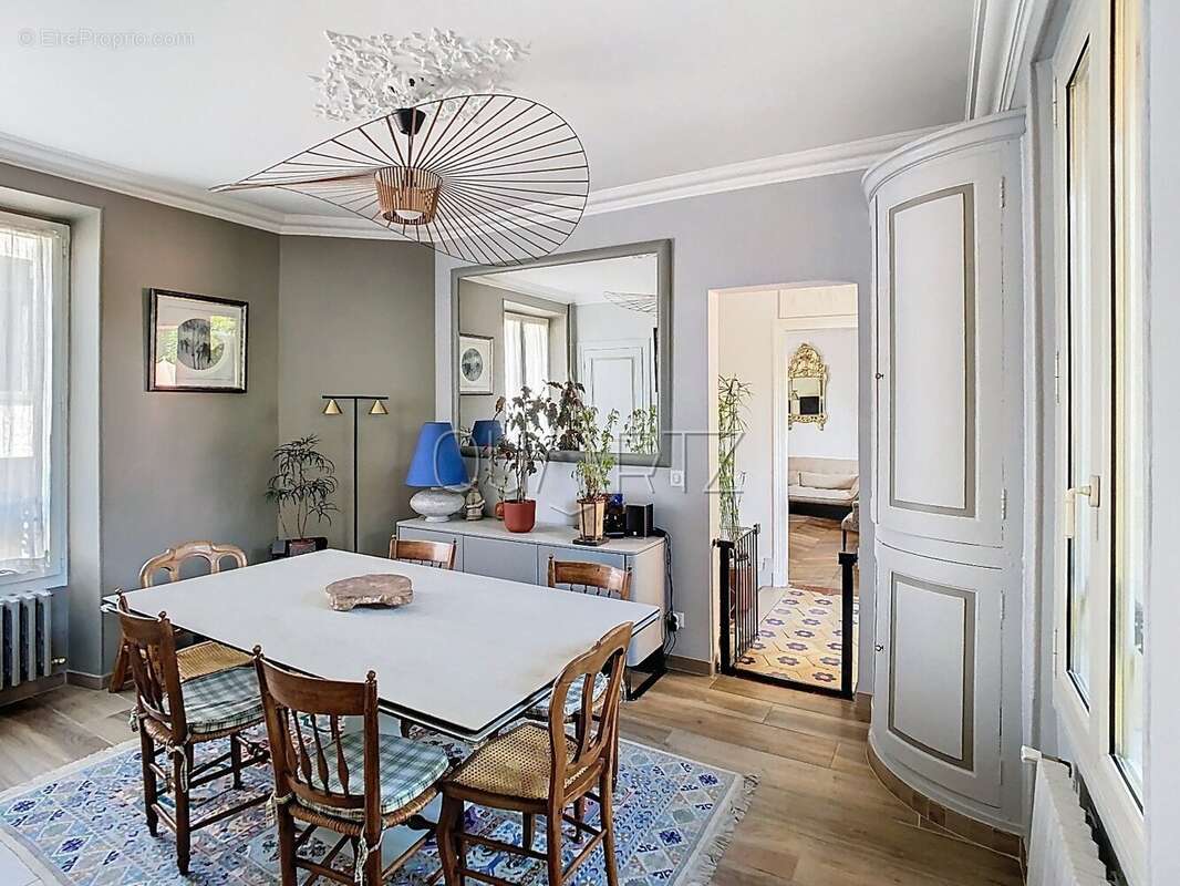Maison à VERSAILLES