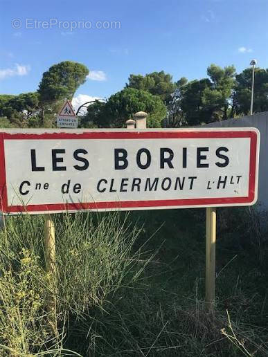 Terrain à CLERMONT-L&#039;HERAULT