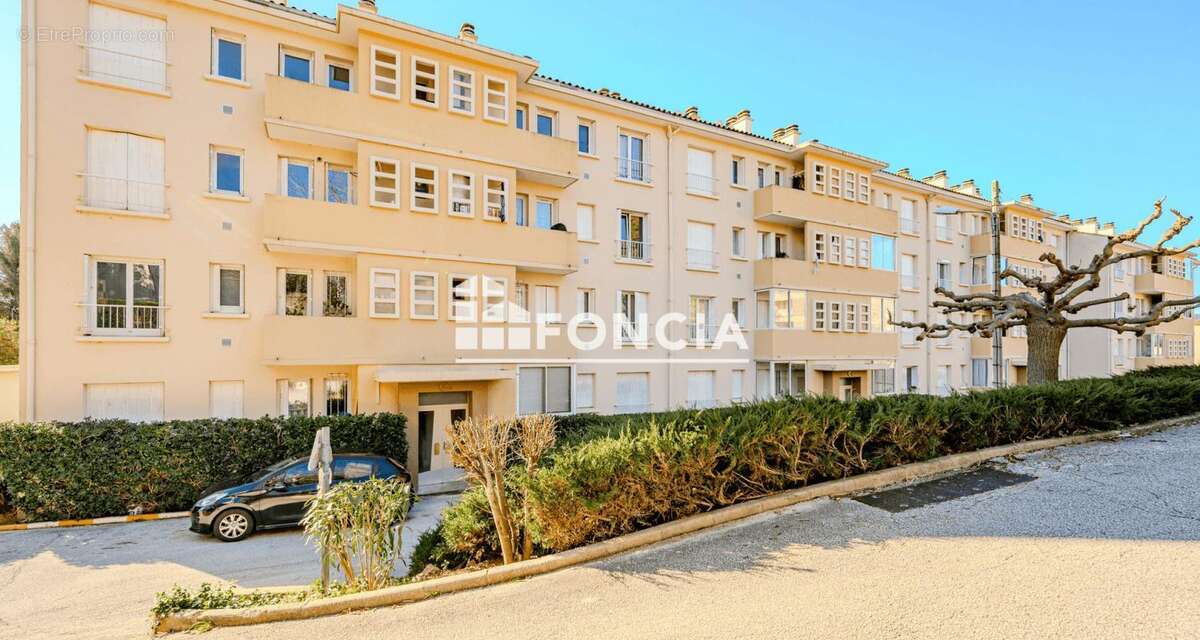 Appartement à HYERES