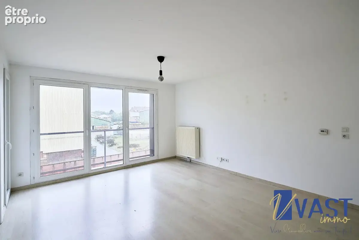 Appartement 2 pièces 43 m² à vendre à Lille (59000) - photo 2