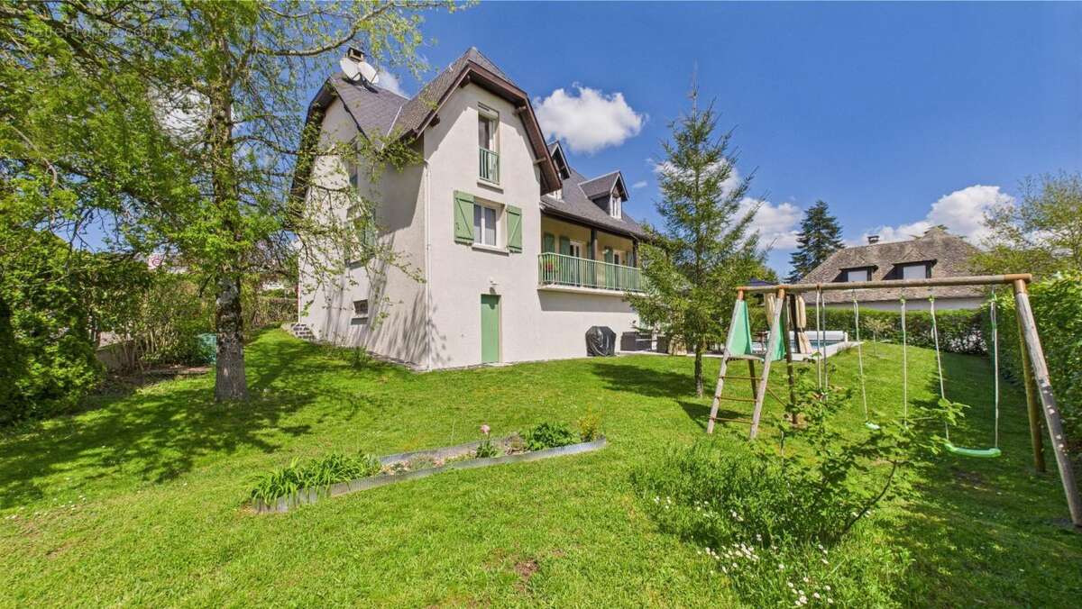 Maison à LUC-LA-PRIMAUBE