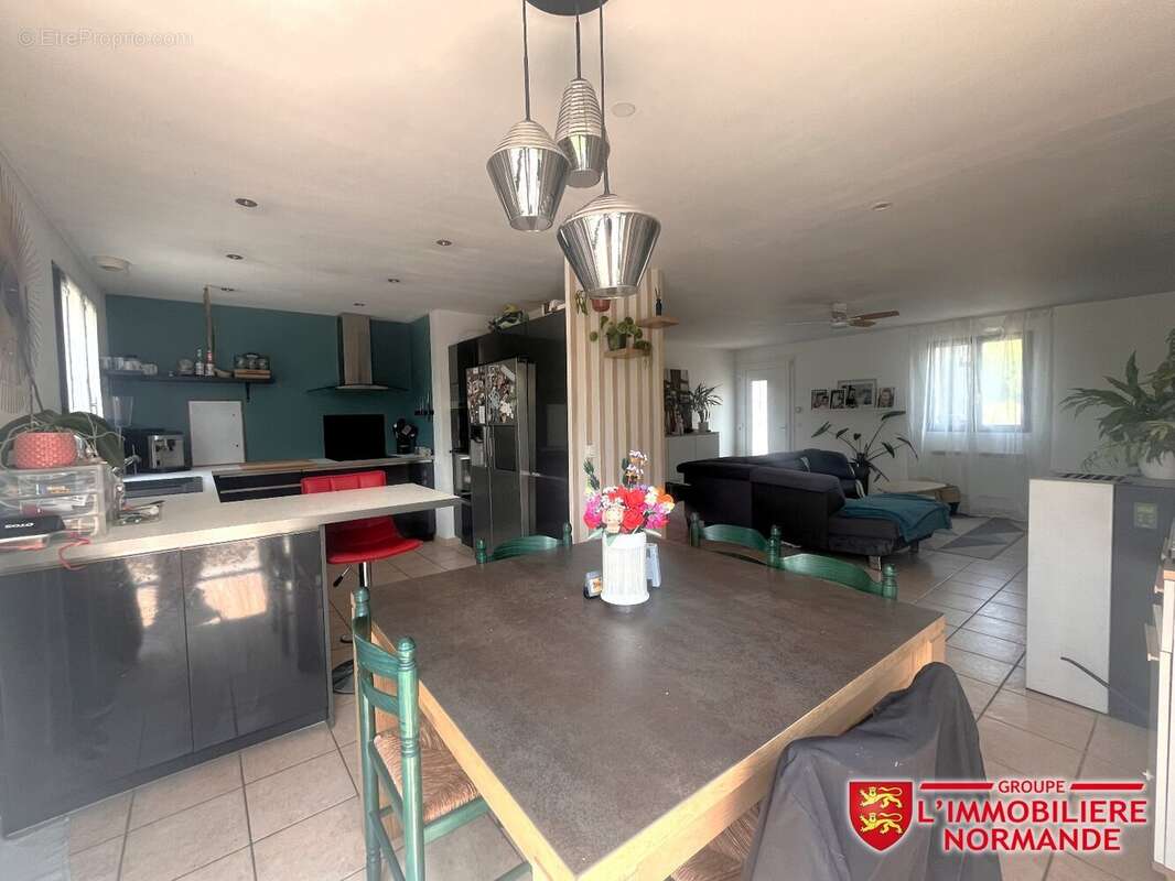 Maison de plain-pied jardin 1.569 m² - photo 2