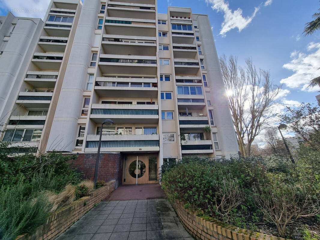 Appartement à MAISONS-ALFORT