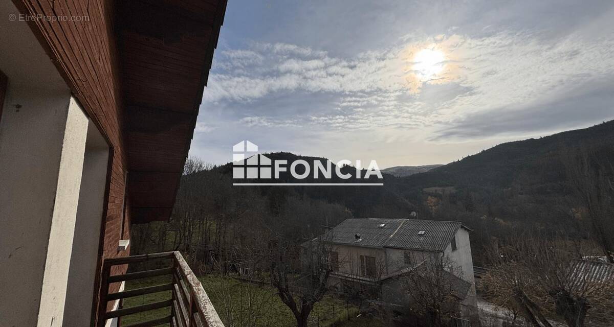 Appartement à MORIEZ