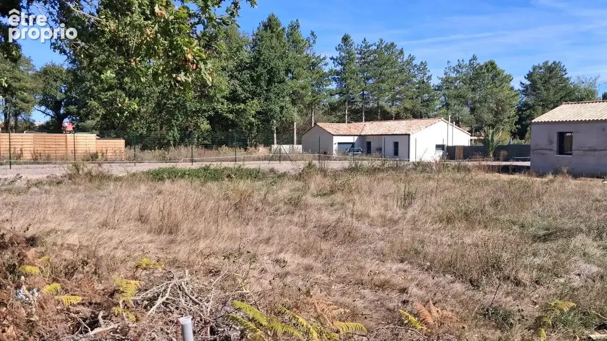 Terrain à bâtir de 600 m² à TALMONT-SAINT-HILAIRE (85) - photo 2