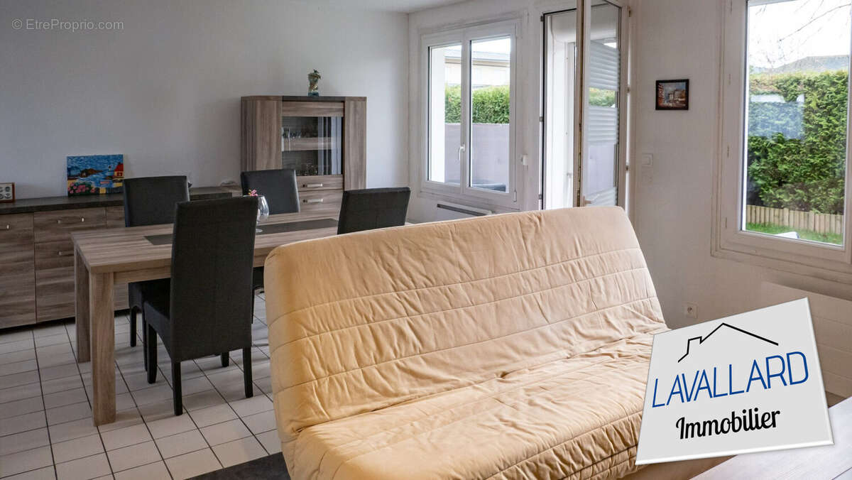 Appartement à FOUILLOY