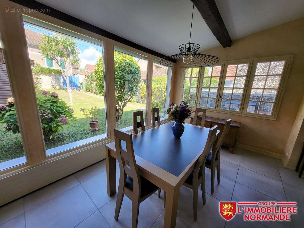 Maison à BENNECOURT