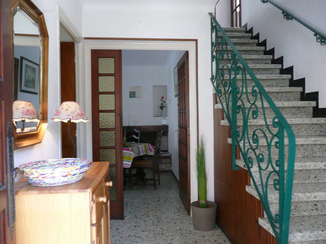 Maison à SAINT-LAURENT-DE-LA-SALANQUE