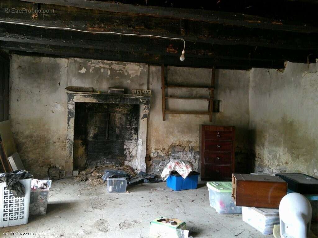 Maison De Campagne Avec Une Deuxième Maison Et D'Autres Dépendances - photo 39