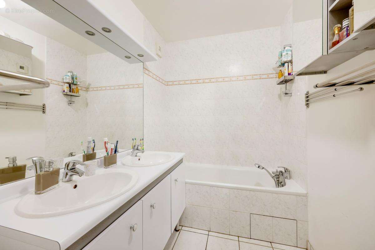 Appartement à SAINT-DENIS