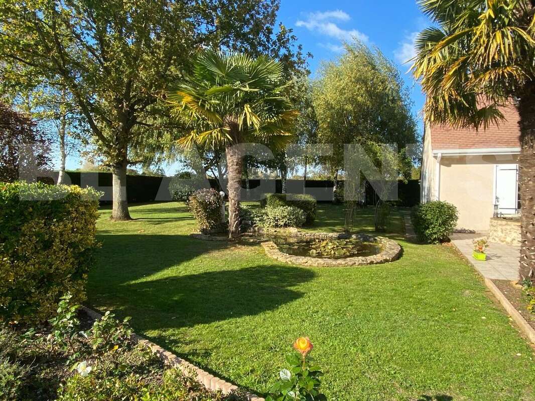 WhatsApp Image 2025-10-14 à 17 - Maison à SOULIGNE-SOUS-BALLON