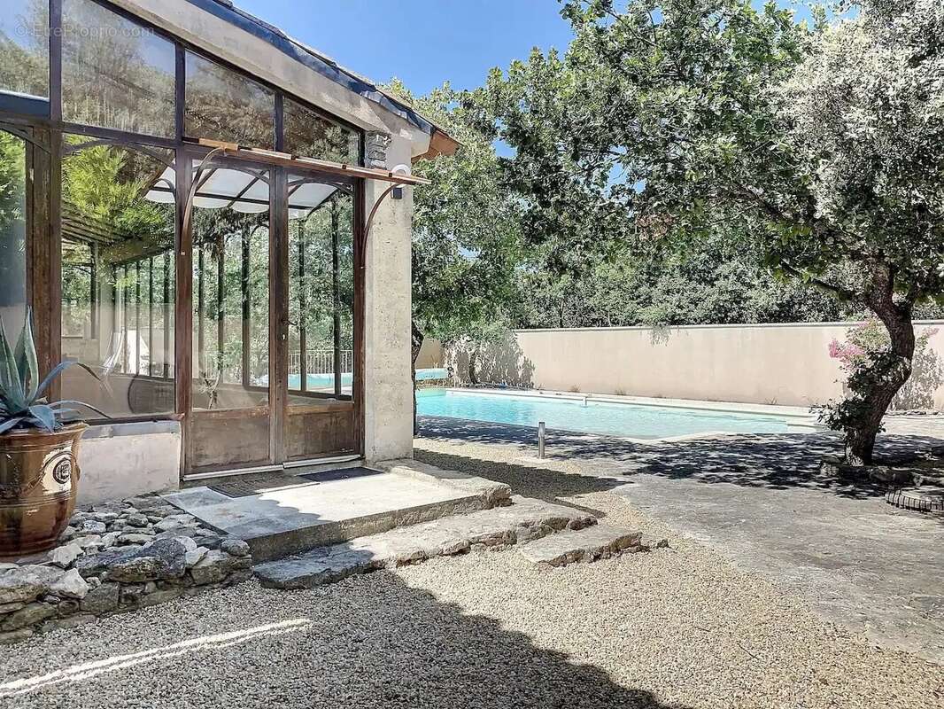 Maison à CABRIERES-D'AVIGNON