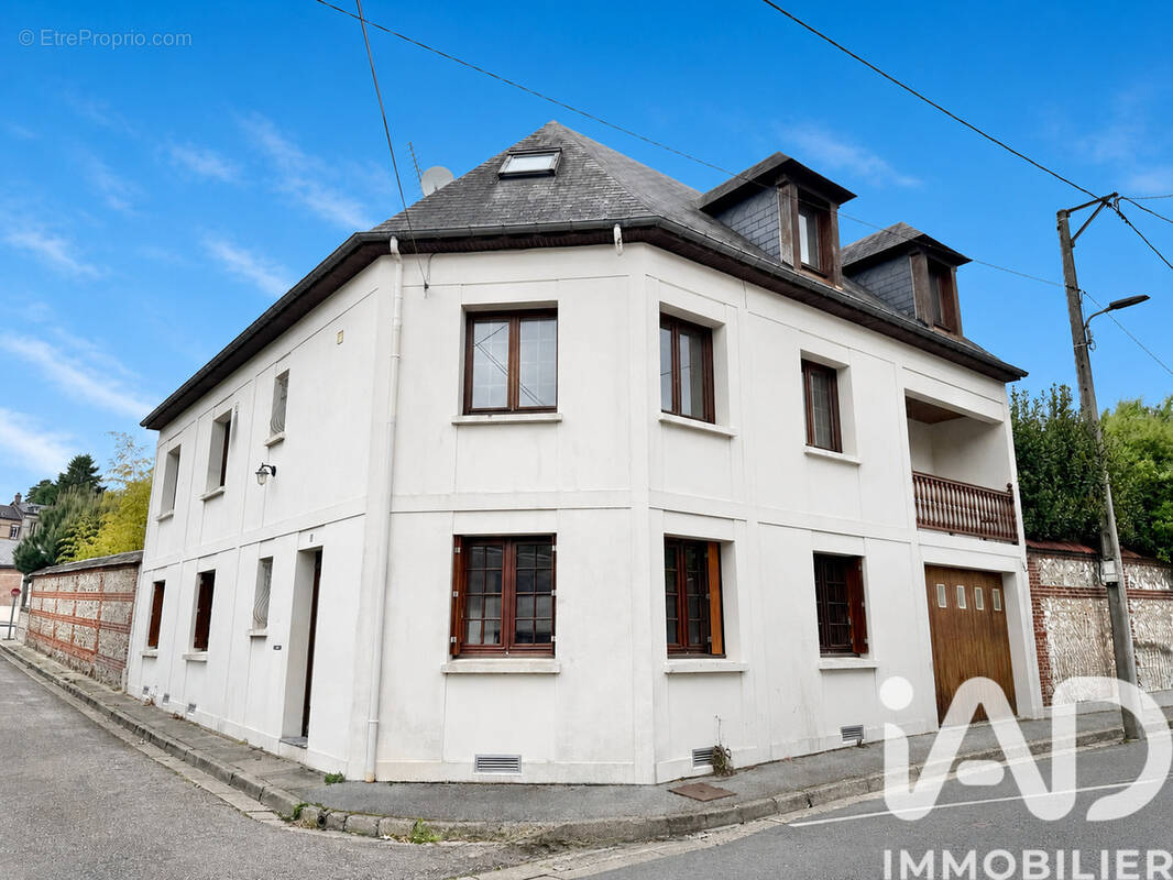 Photo 1 - Maison à LILLEBONNE