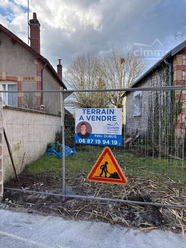 Terrain à JOUE-LES-TOURS