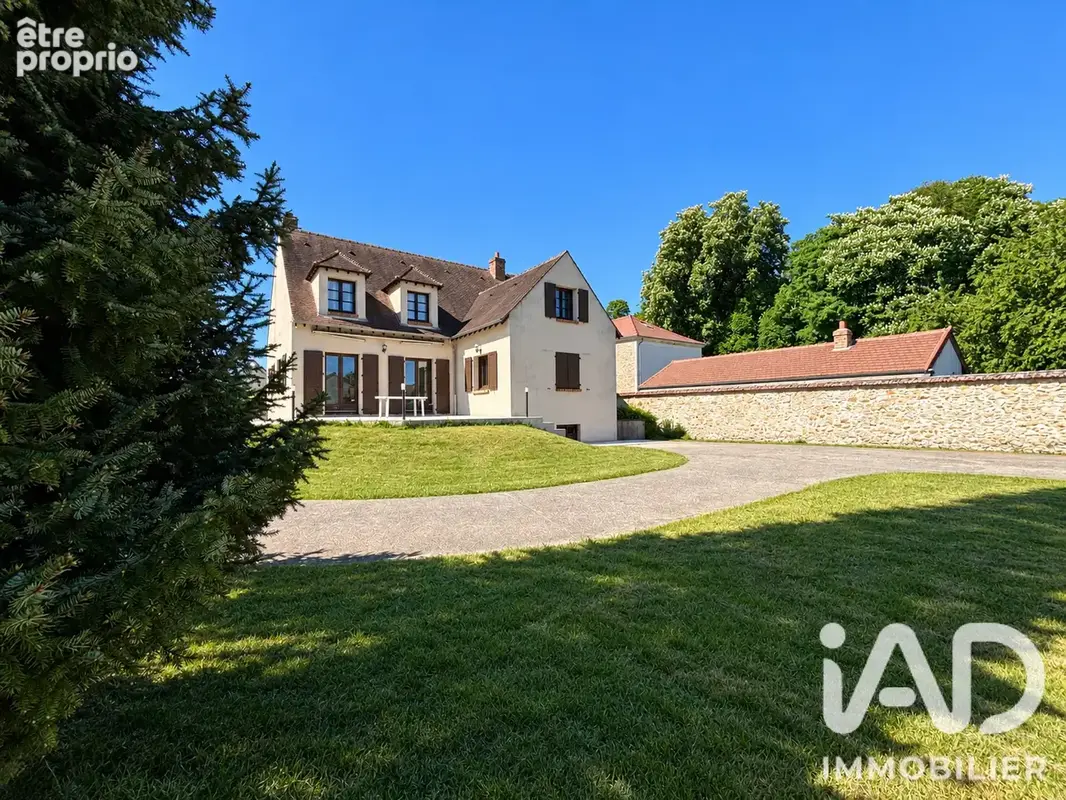 Photo 1 - Maison à LIVERDY-EN-BRIE