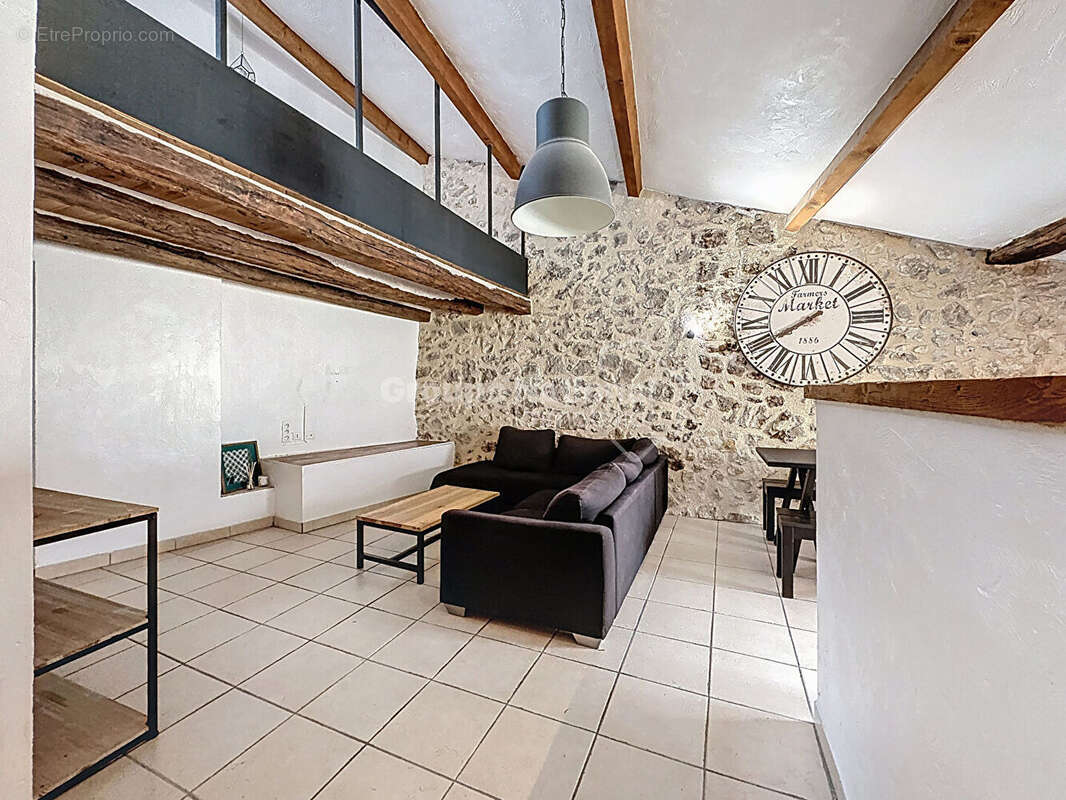 Appartement à CALLIAN