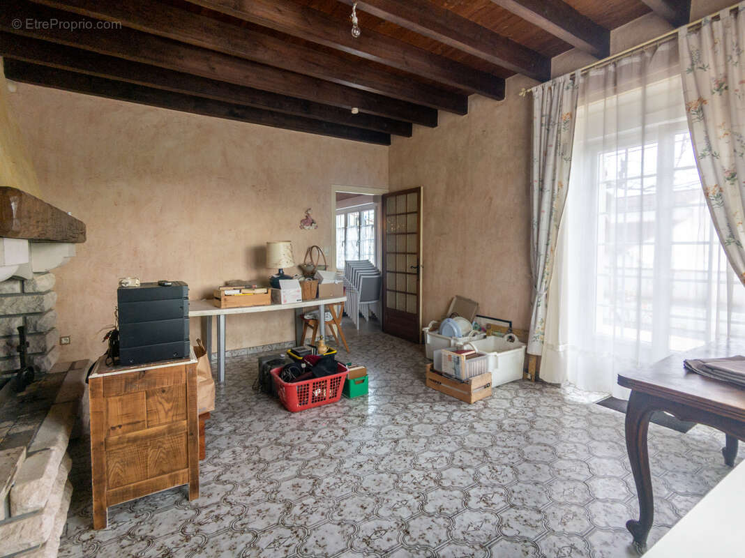 Maison à SAINT-SAVINIEN