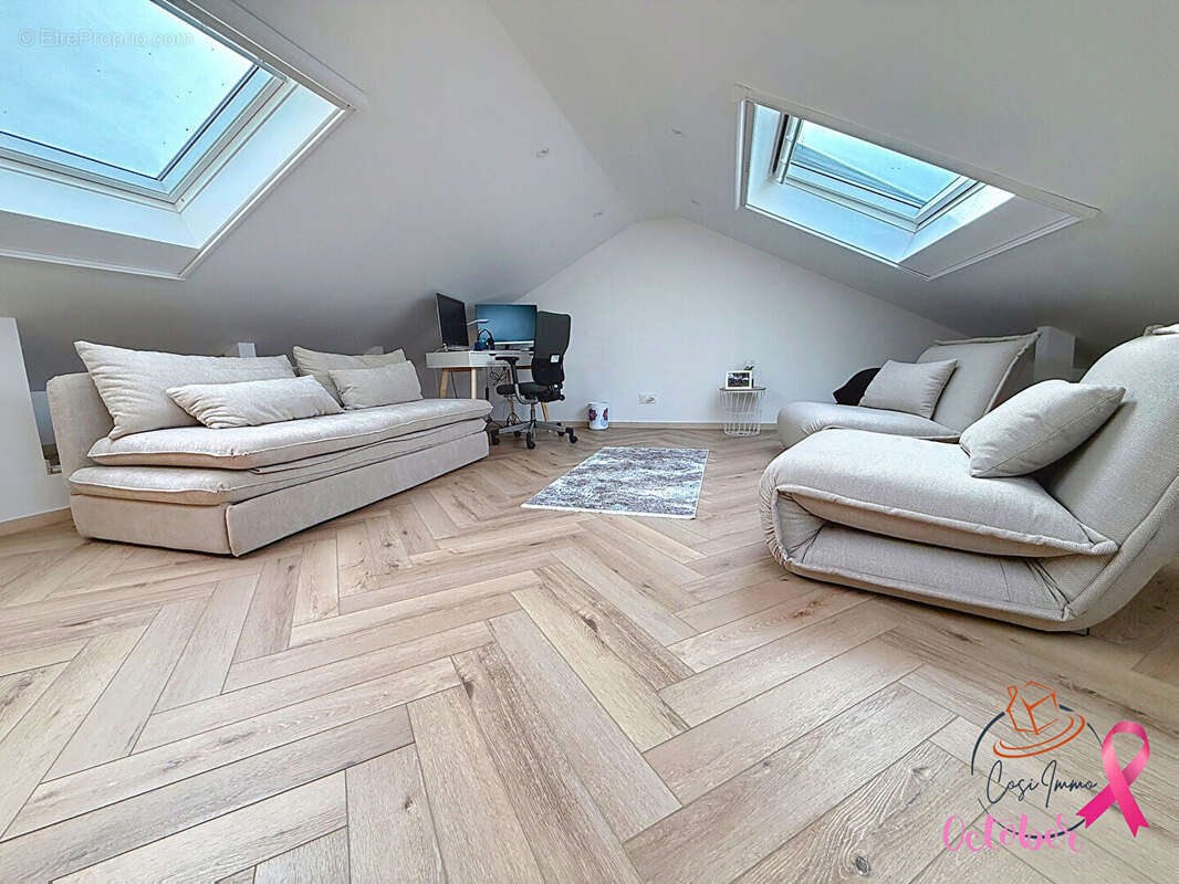 Maison à PREVESSIN-MOENS