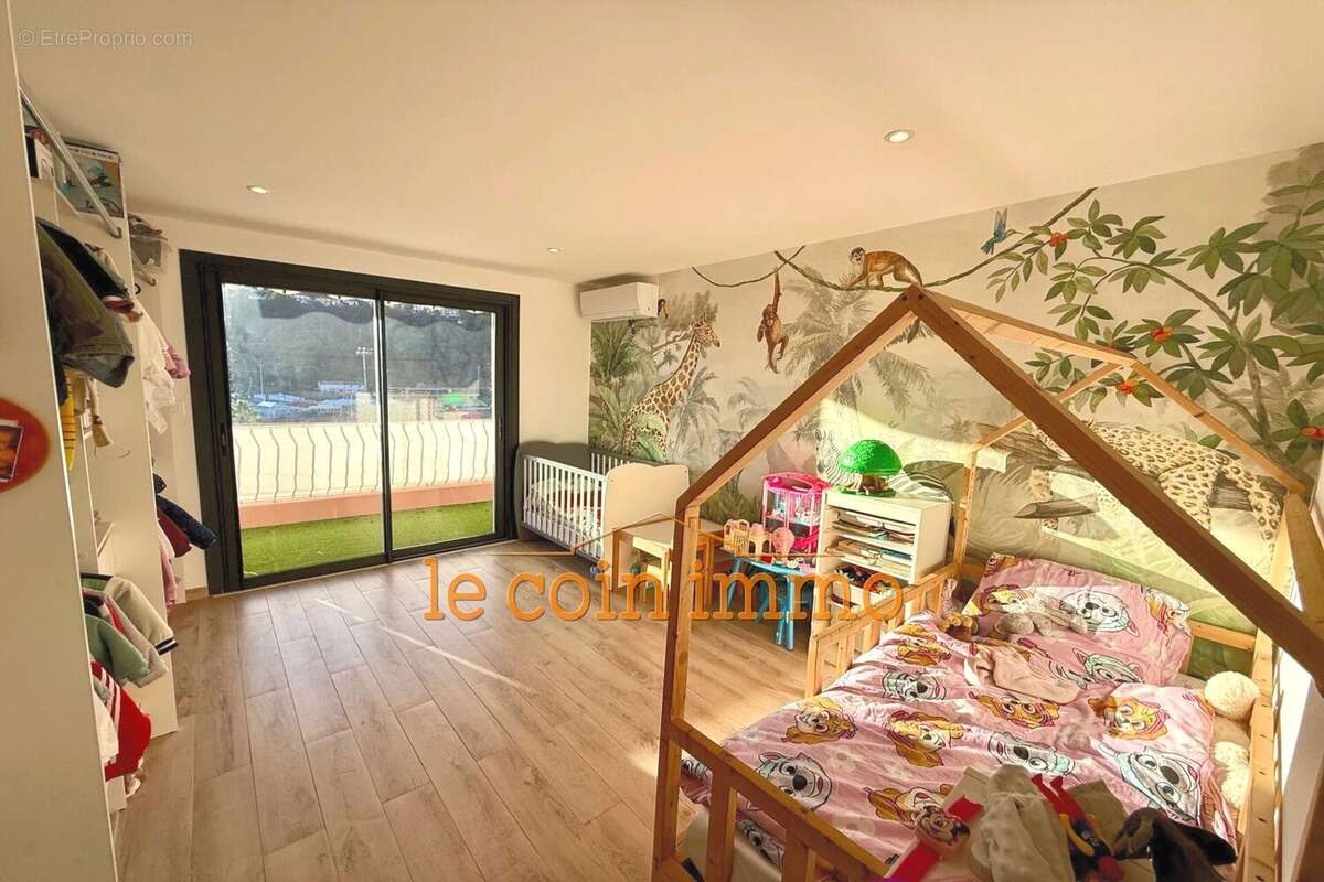 Appartement à CAGNES-SUR-MER
