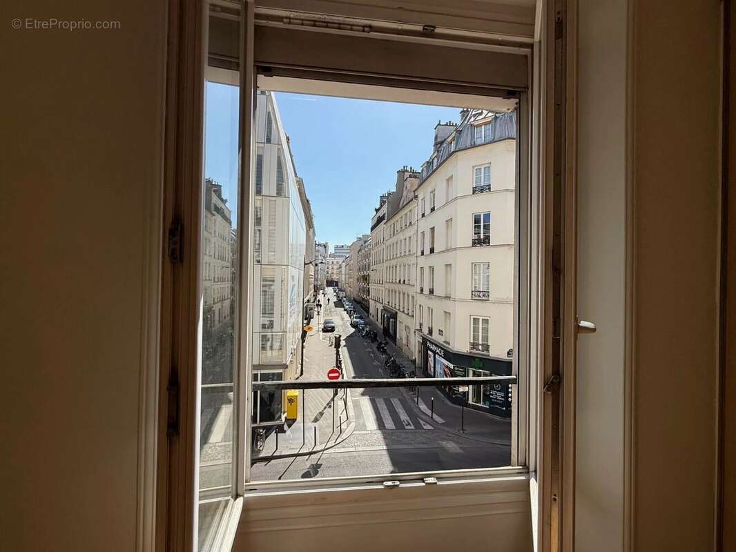 Appartement à PARIS-7E