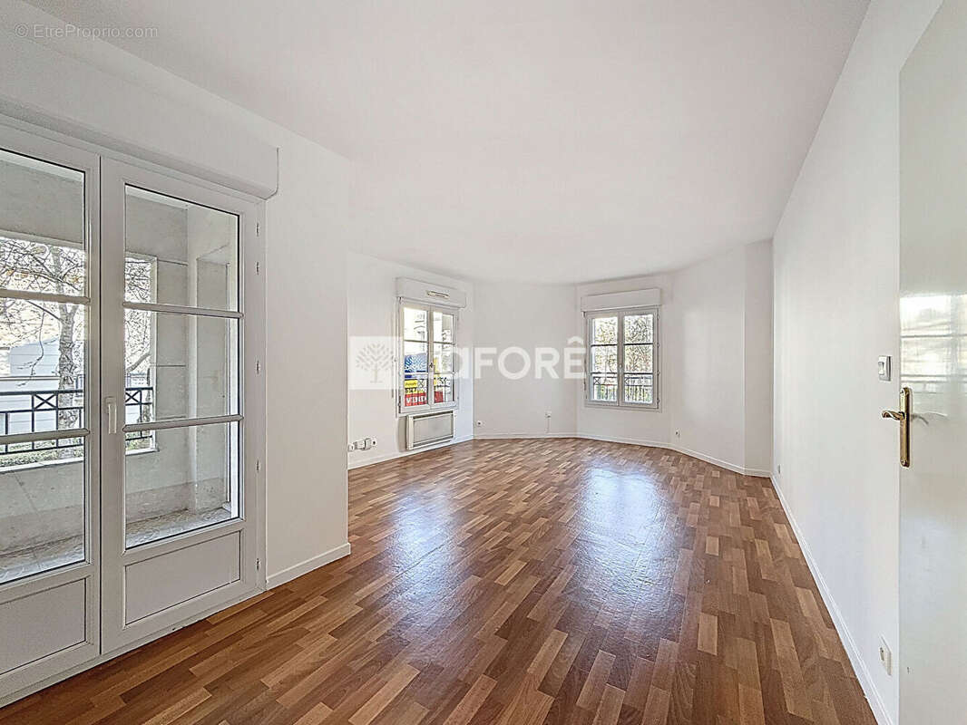 Appartement à LE PLESSIS-ROBINSON