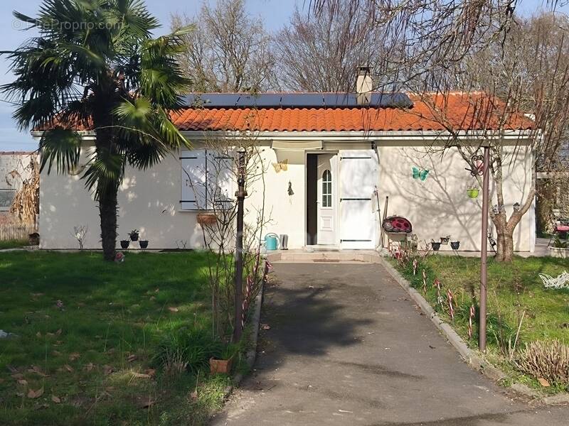 Maison à CHANIERS