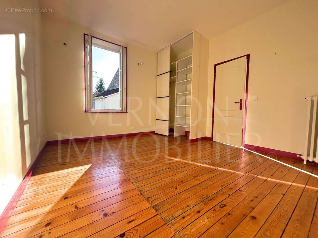 Maison à PACY-SUR-EURE