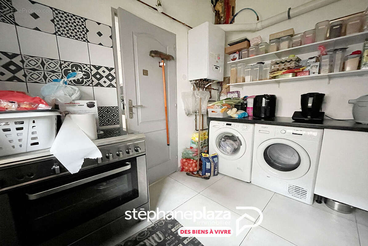 Maison à SAINT-ETIENNE-DU-ROUVRAY