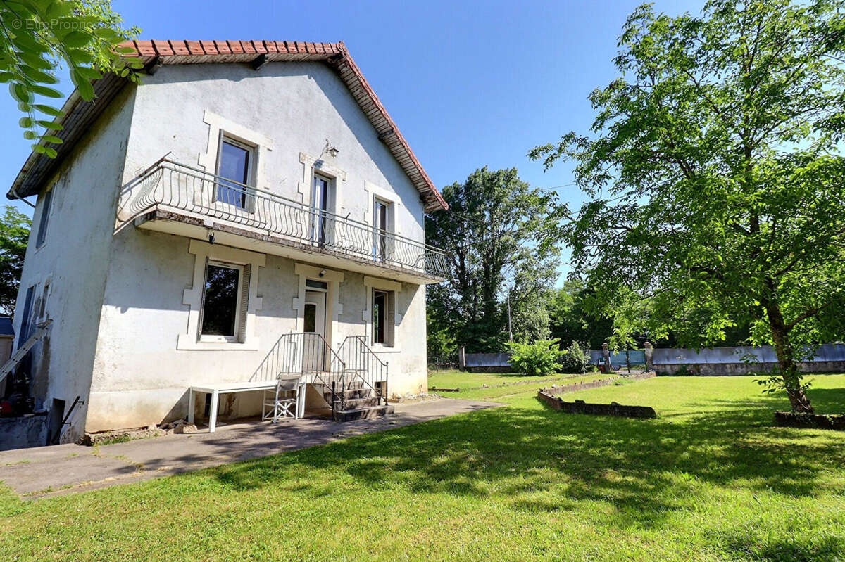 Maison à rénover à Cognin - 7 pièces, 136,92 m² - photo 13