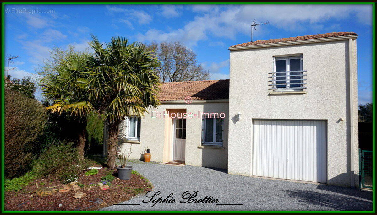 Maison à VASLES