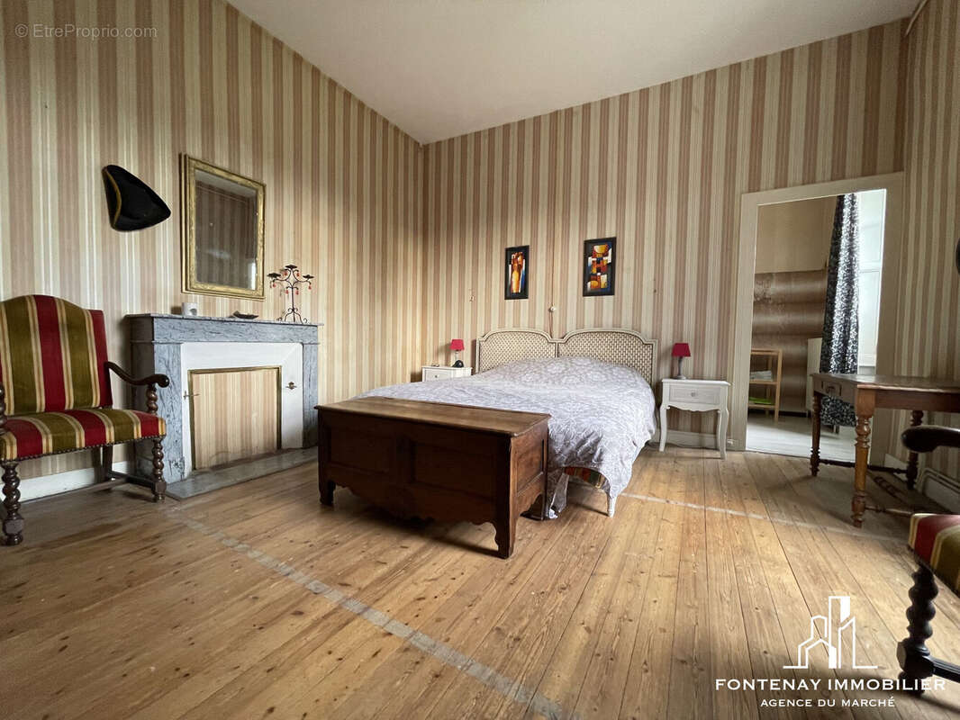 Maison à FONTENAY-LE-COMTE