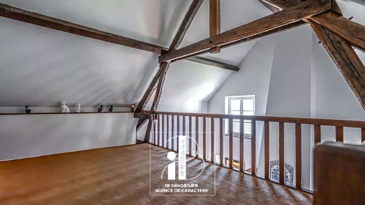 Maison à GREZ-SUR-LOING