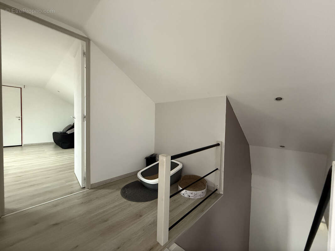 Maison à DOMBROT-LE-SEC