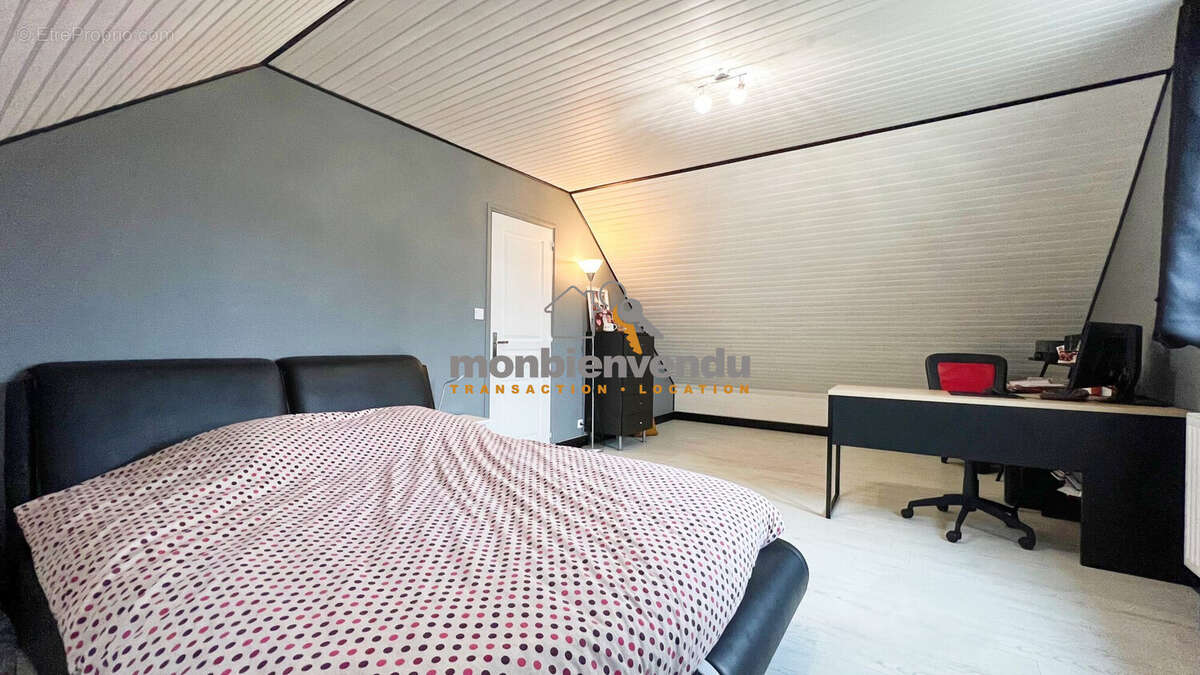 Maison à ARPAJON-SUR-CERE